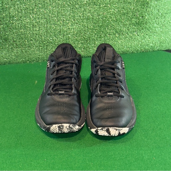 Under Armour Lockdown 7 Black Metallic Silver 3028513-004 Big Kids Boys Size 6Y - Picture 2 of 6